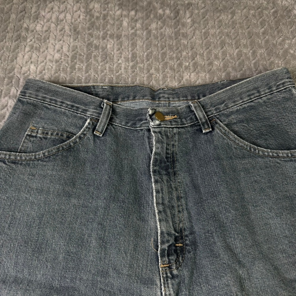 Wrangler Mens Denim Shorts Dark Wash Relaxed Fit Workwear Size 34 Causual - Picture 4 of 15